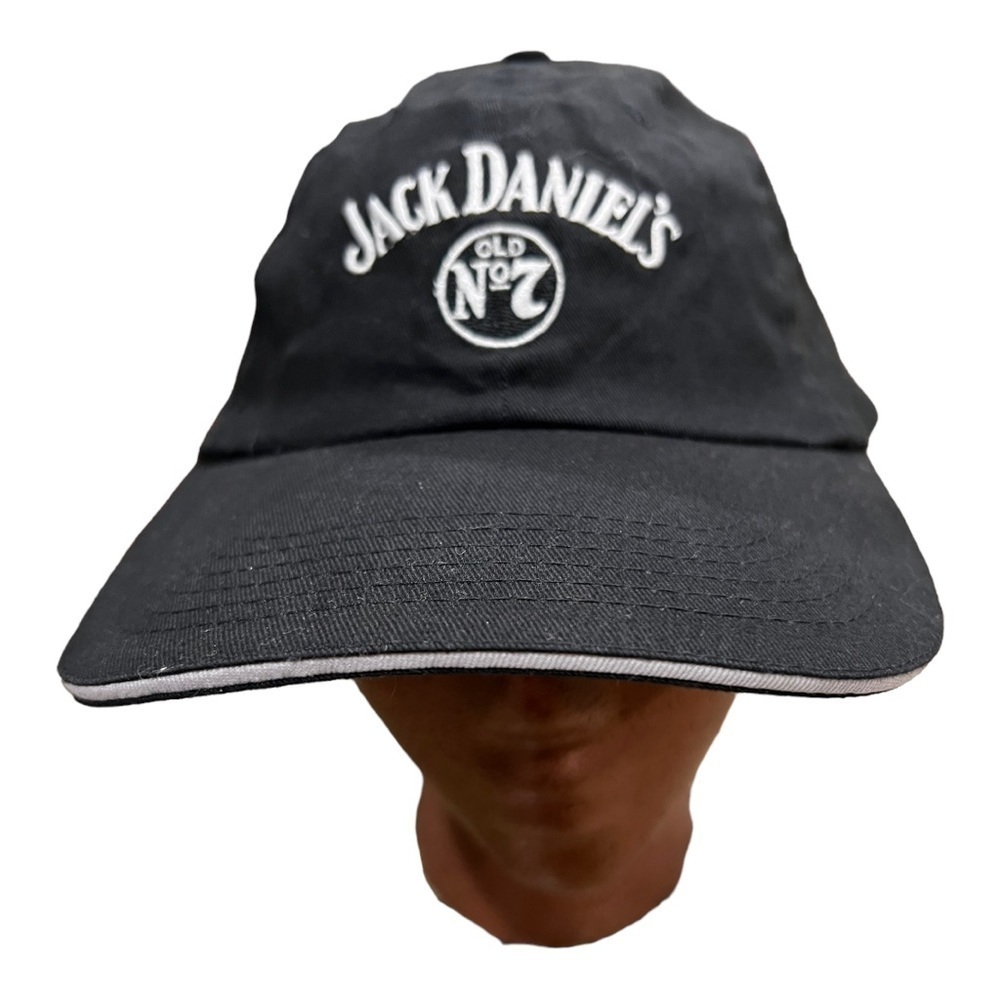 Black and white Jack Daniels hat